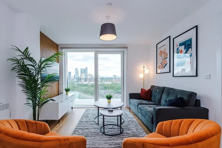 Flat Pomona Strand in Trafford