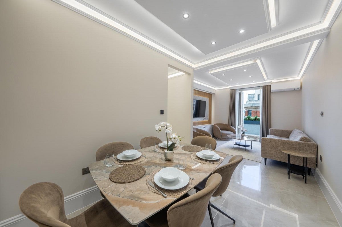 Flat Great Cumberland Place in City of Westminster
