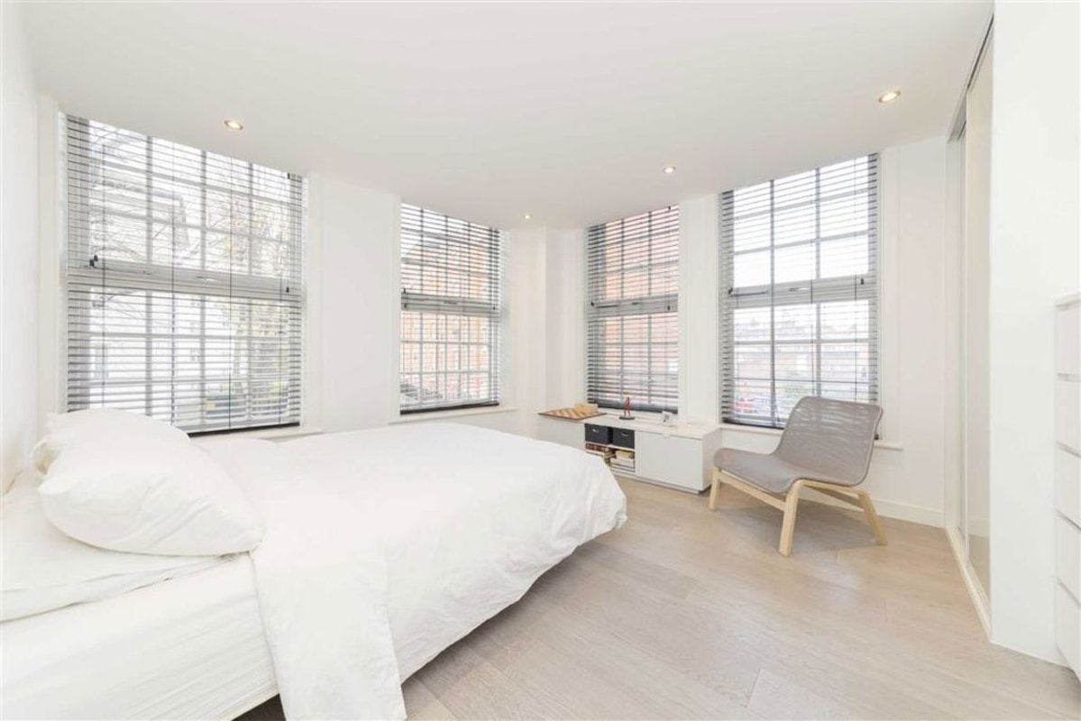 Flat Clare Street in Greater London