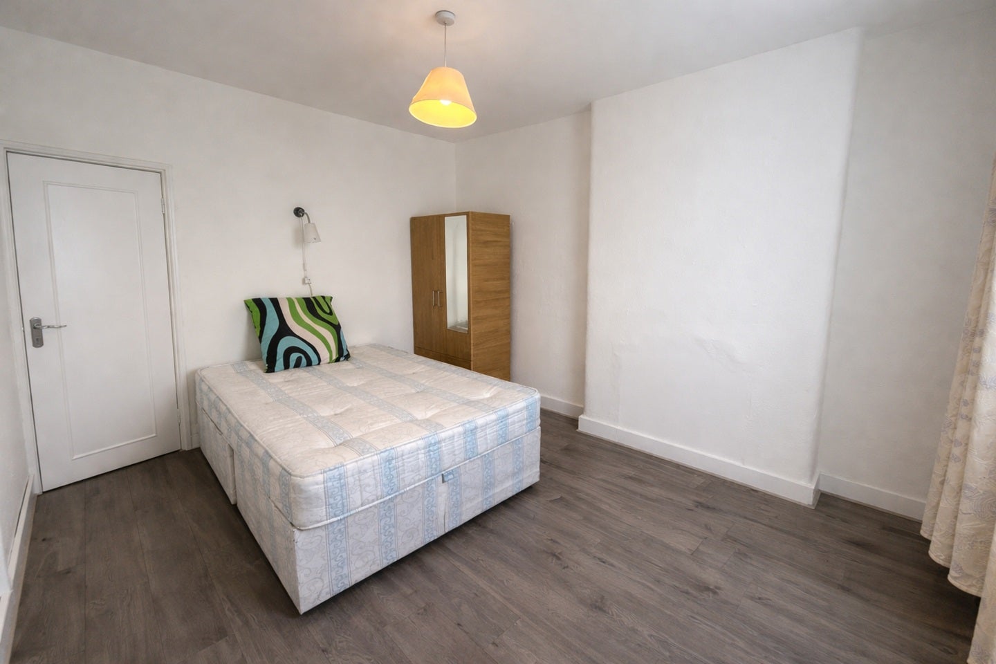 Flat Meads Road in Greater London