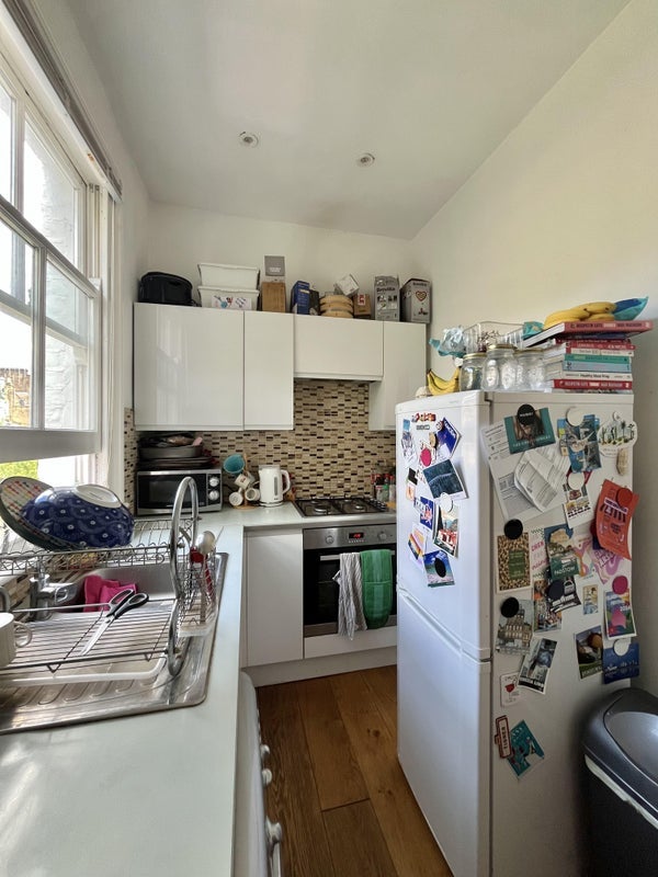 Room Mayton Street in Greater London