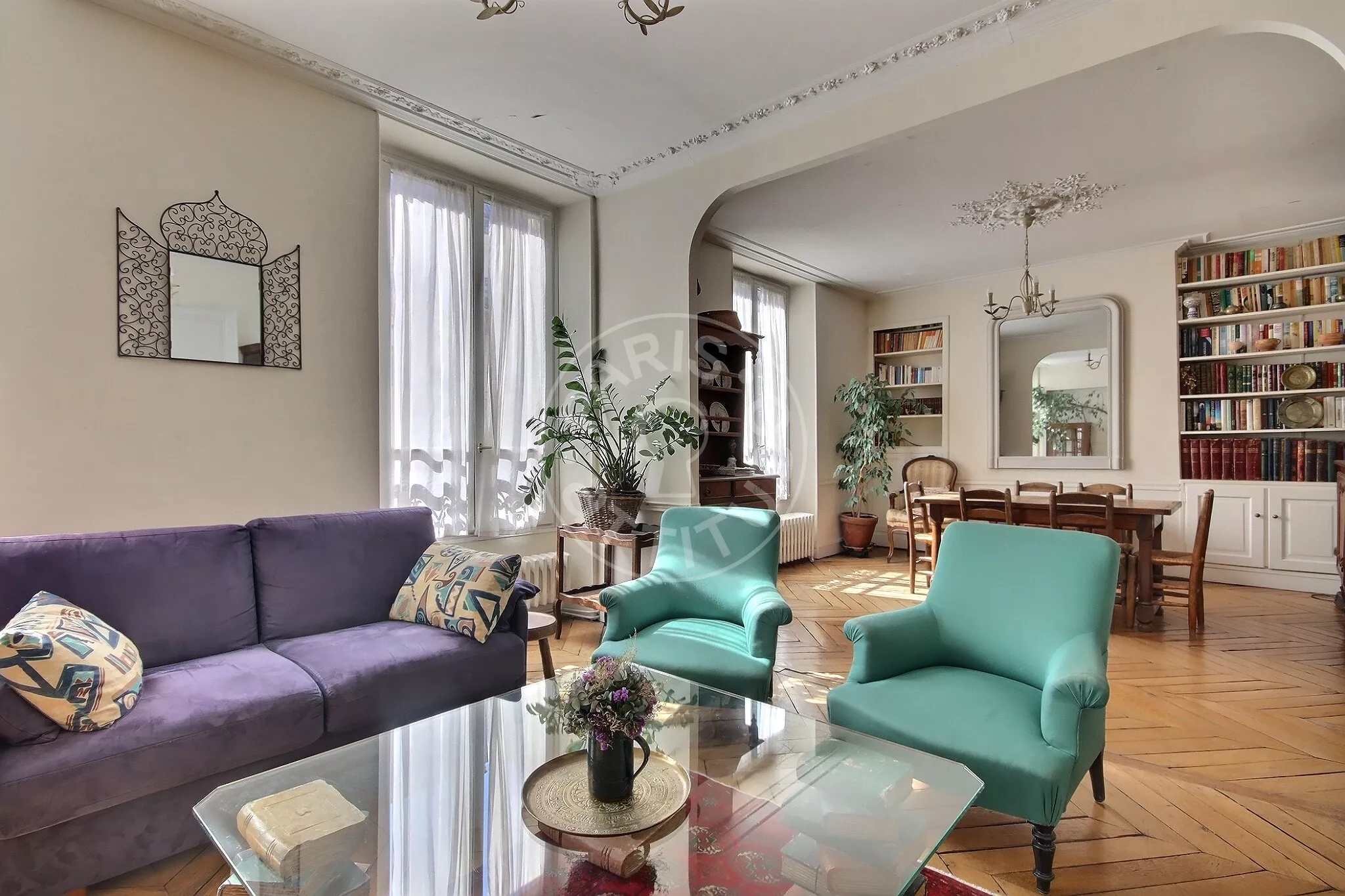 Flat Rue Saint-Placide in Paris