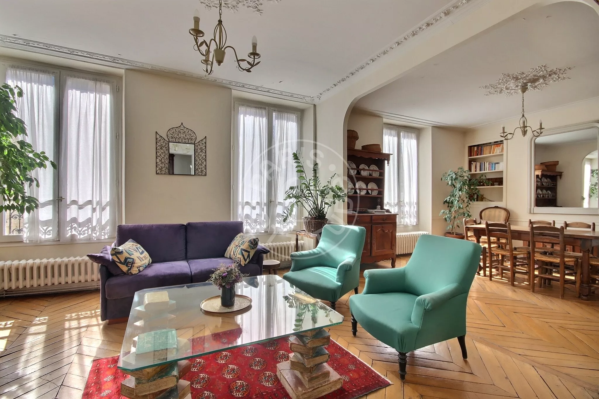 Flat Rue Saint-Placide in Paris