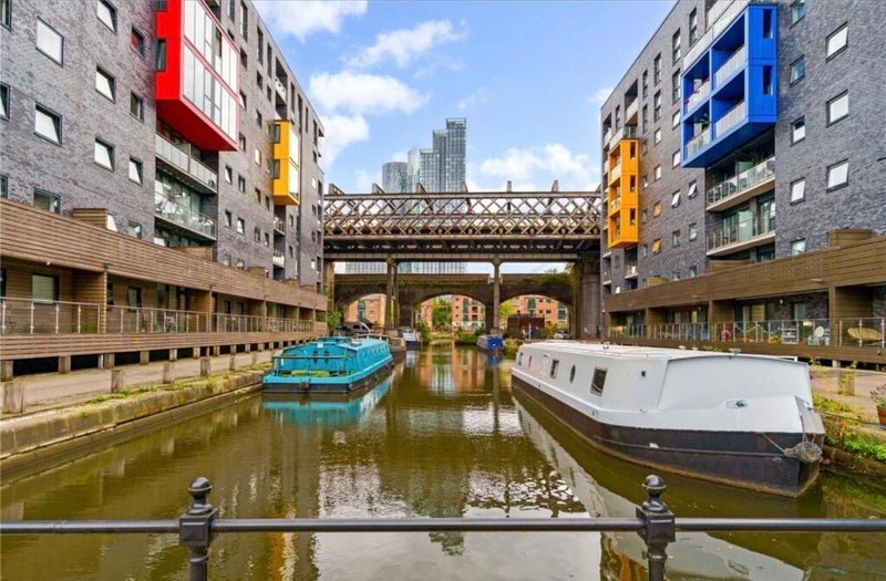 Room Potato Wharf in Manchester