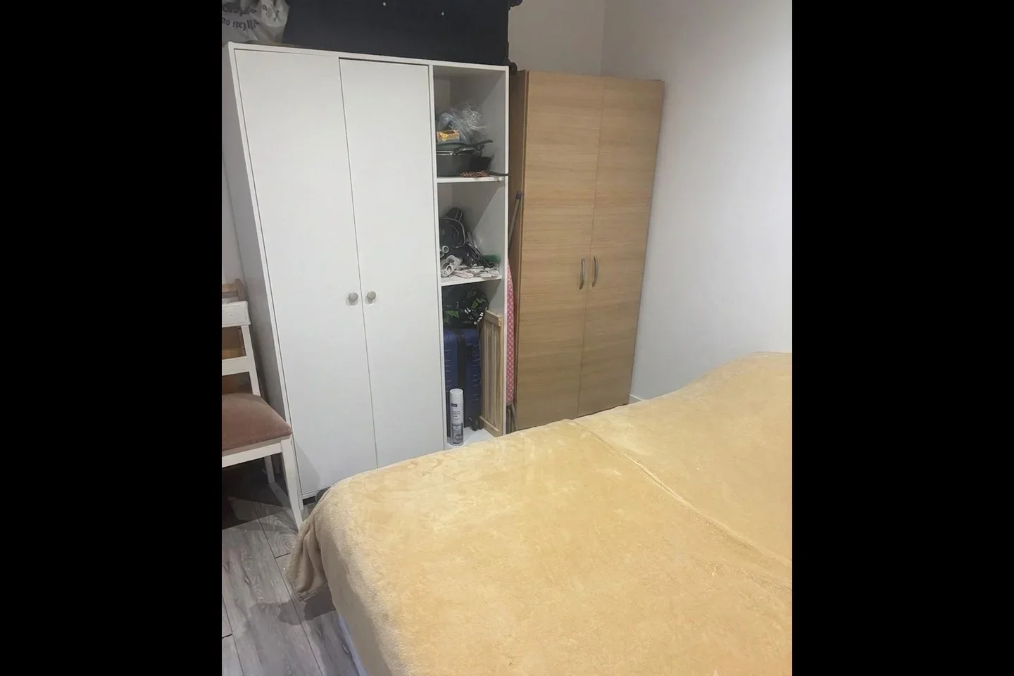 Room Wyvenhoe Road in Greater London