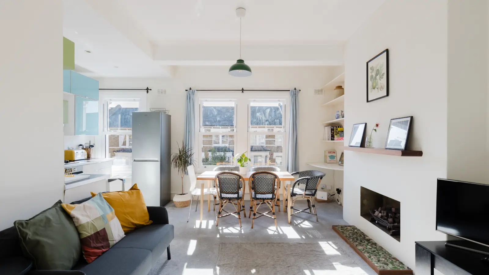 Flat The Chase in Greater London