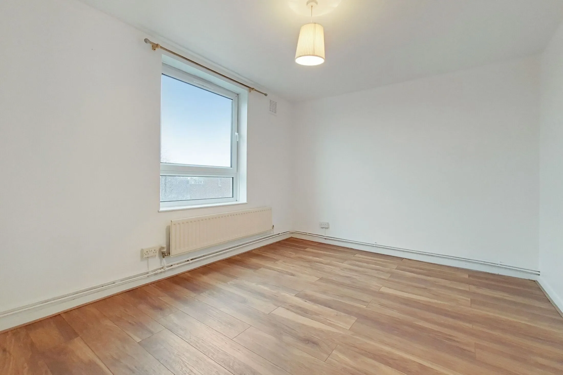 Flat Morden Road in Greater London