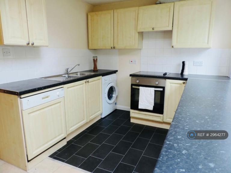 Room Rushmead Close in Canterbury