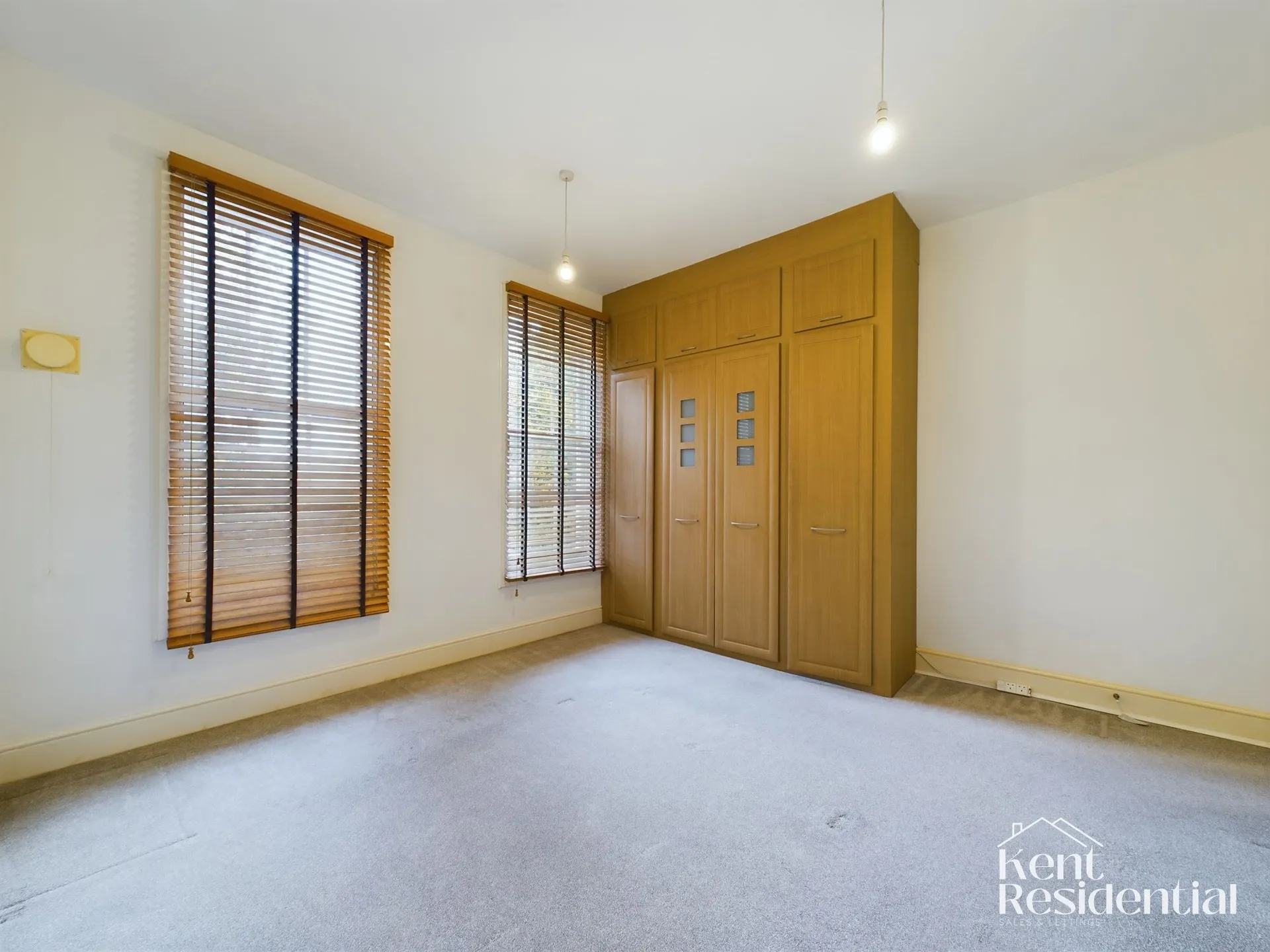Flat Ashford Road in Maidstone