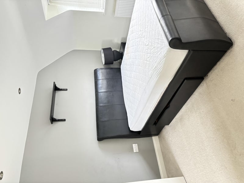 Room Saxon Way in Bristol