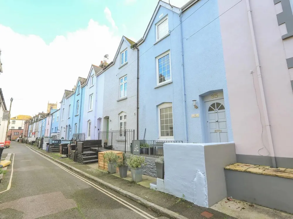 House Lake Street in South Hams