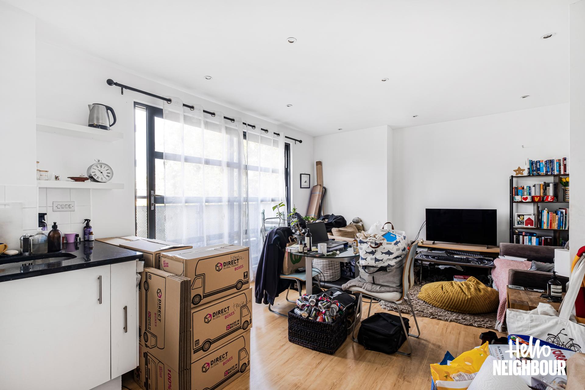 Flat Baylis Road in Greater London