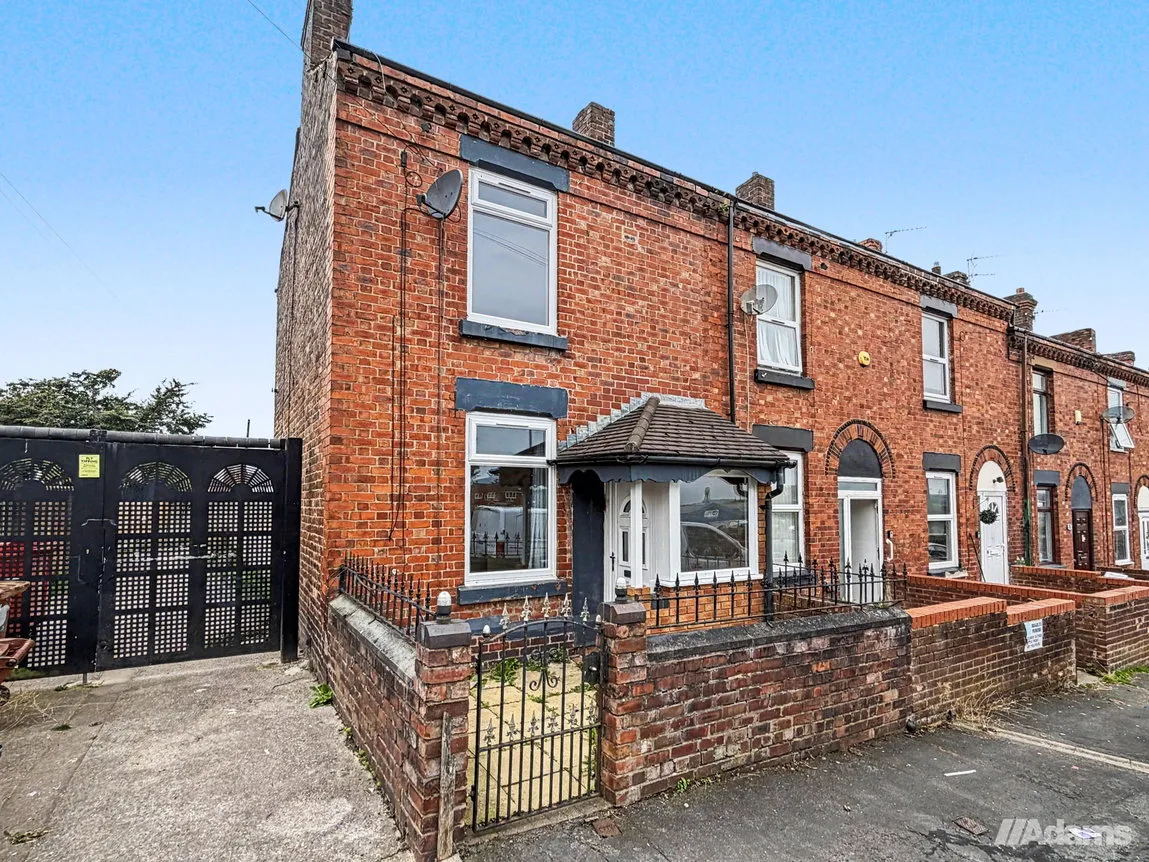 House Epsom Street in St Helens