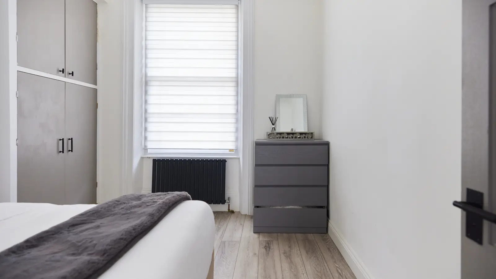 Flat Boundary Road in City of Westminster