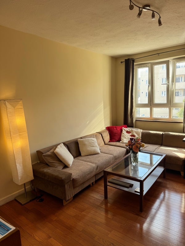 Room Queen Caroline Street in Greater London
