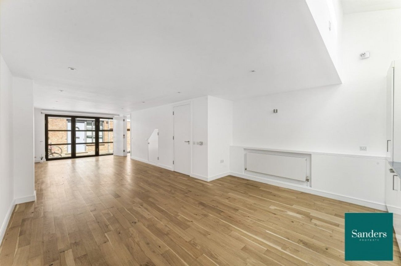 House Ovanna Mews in Greater London