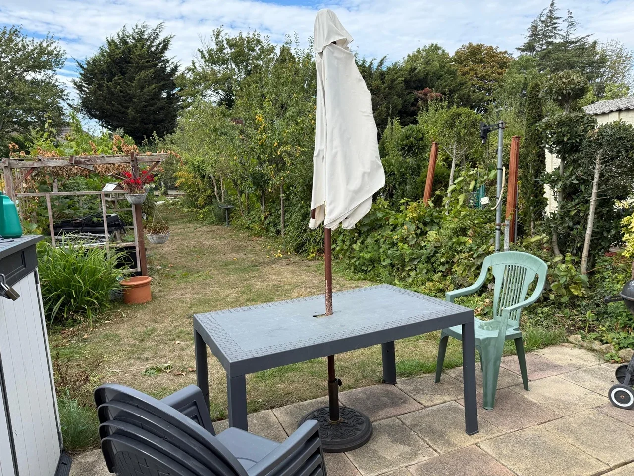 Room Marshalls Drive in Greater London