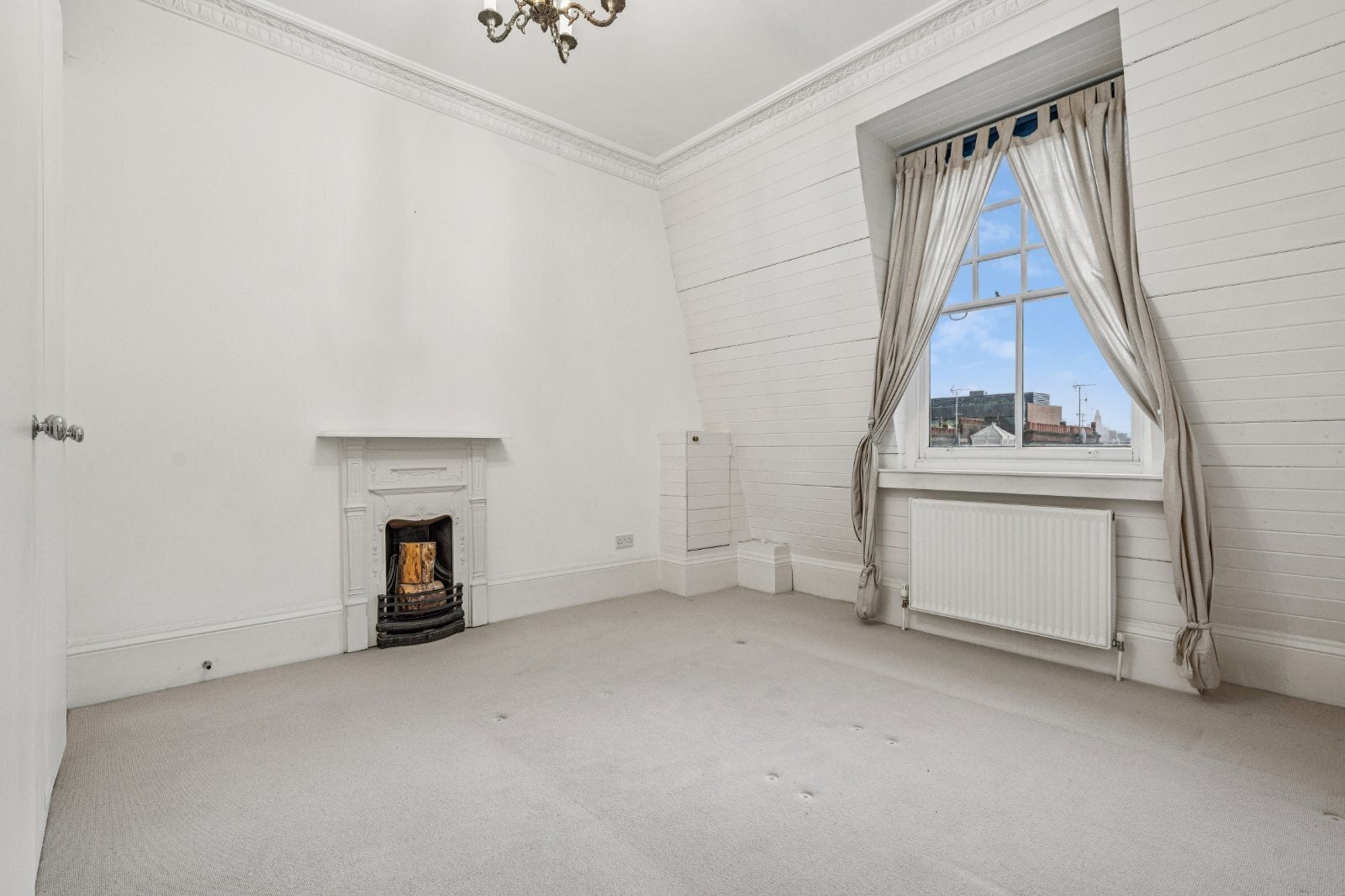 Flat Sloane Gardens in Greater London