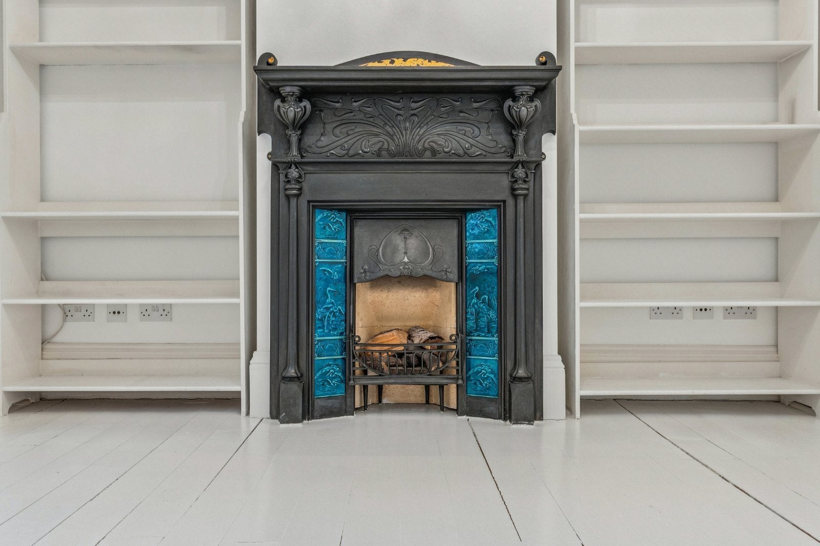 Flat Sloane Gardens in Greater London