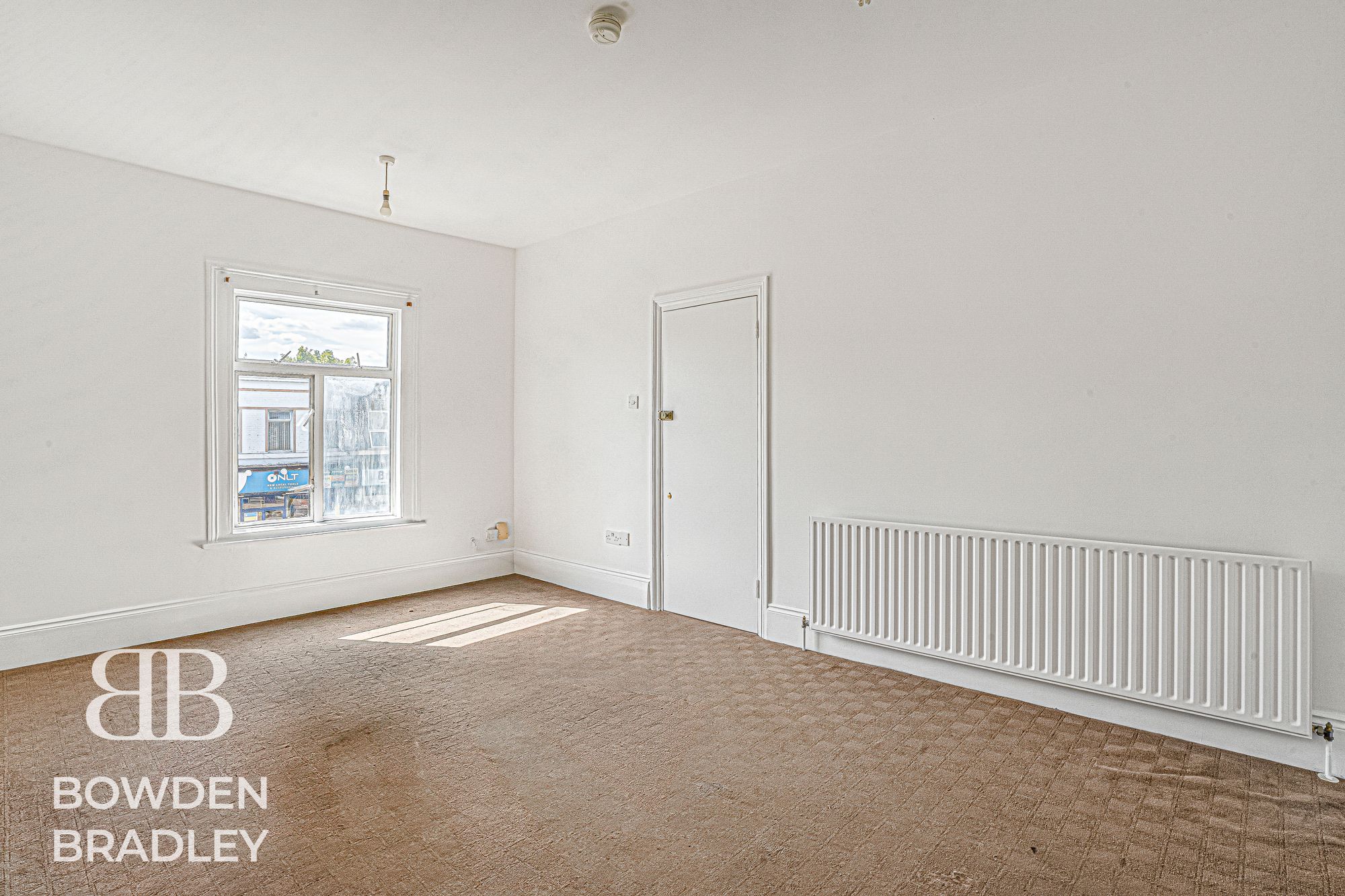 Flat Leytonstone Road in Greater London