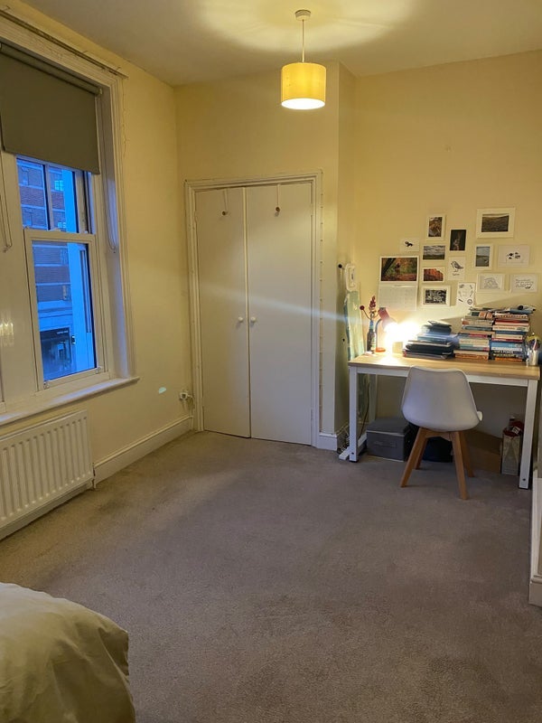 Room Balham Hill in Greater London
