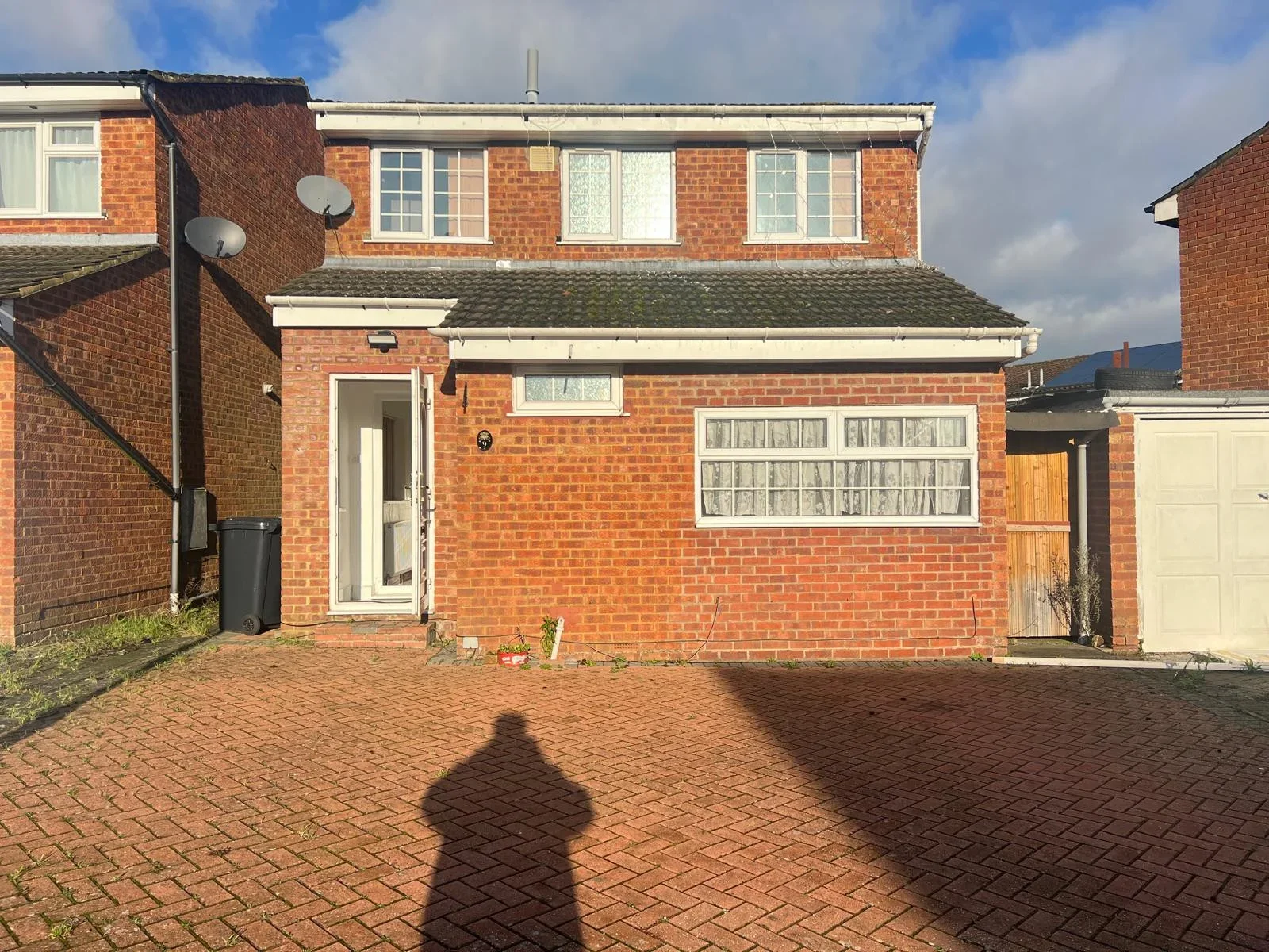 House Dunsmore Road in Luton