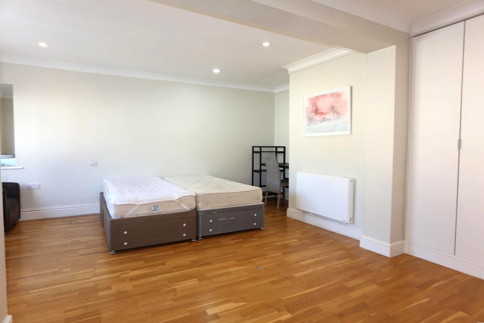 Room Regency Square in Brighton