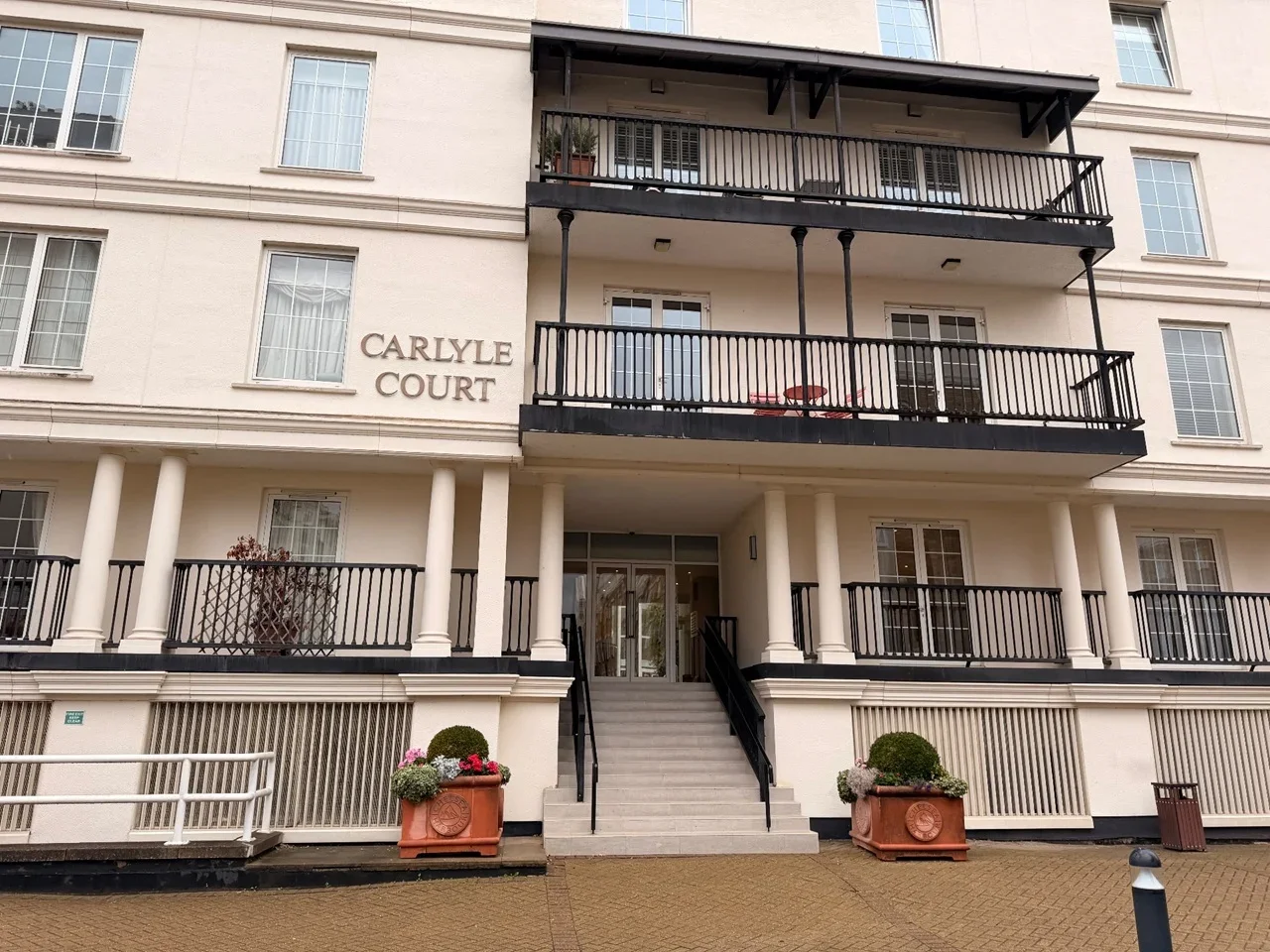 Flat Chelsea Harbour Drive in Greater London