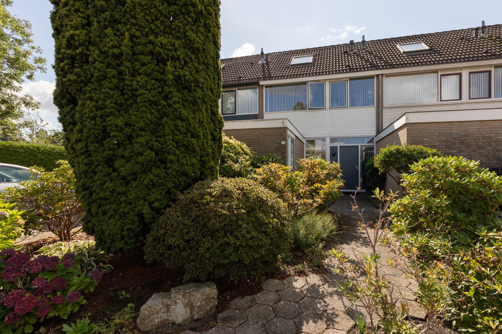 Tussenwoning te koop: Zeskanter 64, Sneek