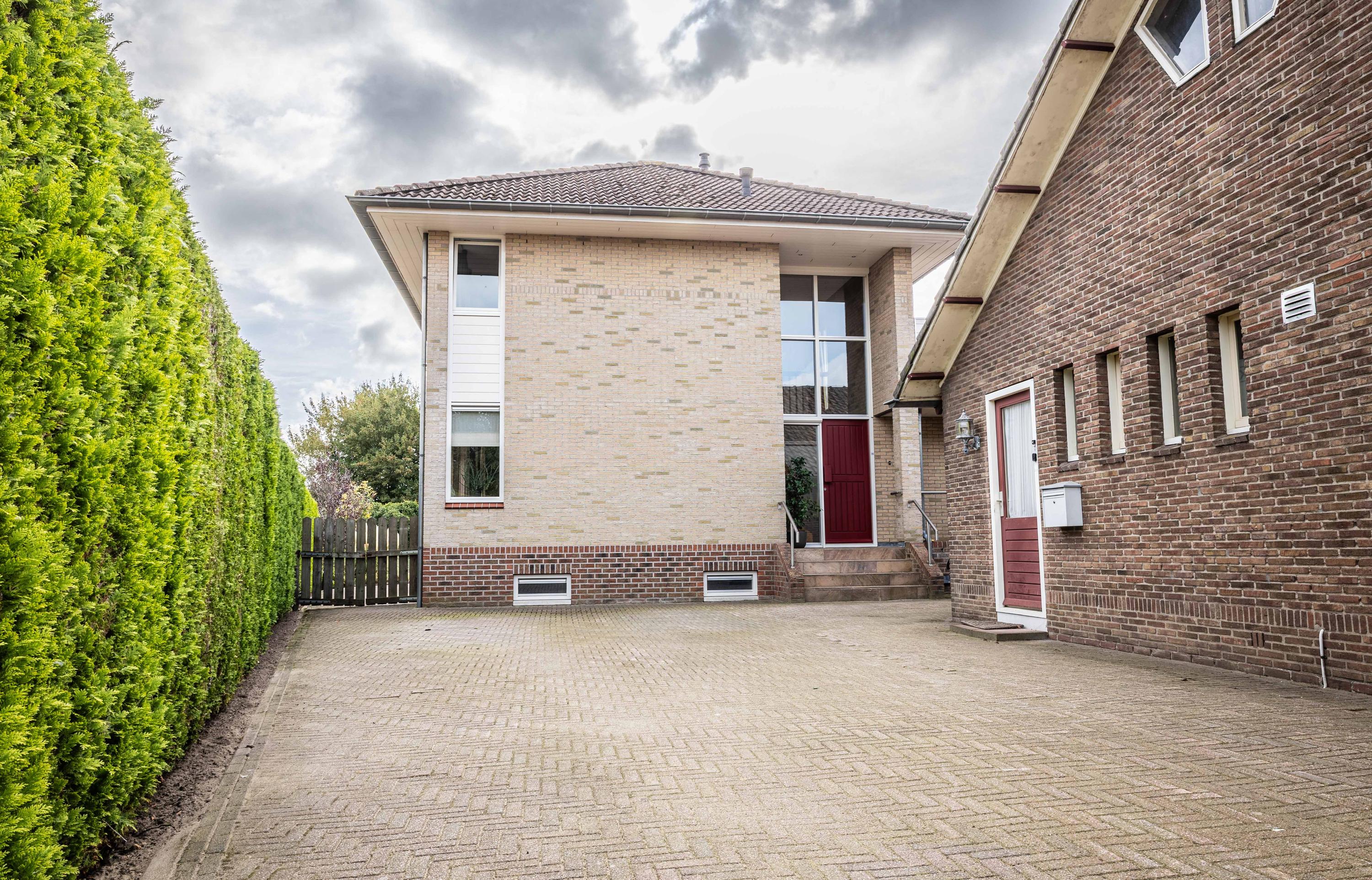Twee-onder-één-kap te koop: Waalderweg 13A, Mariënvelde