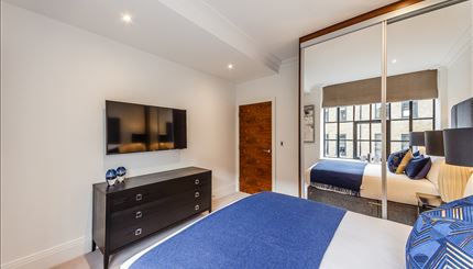Flat Rainville Road in Greater London