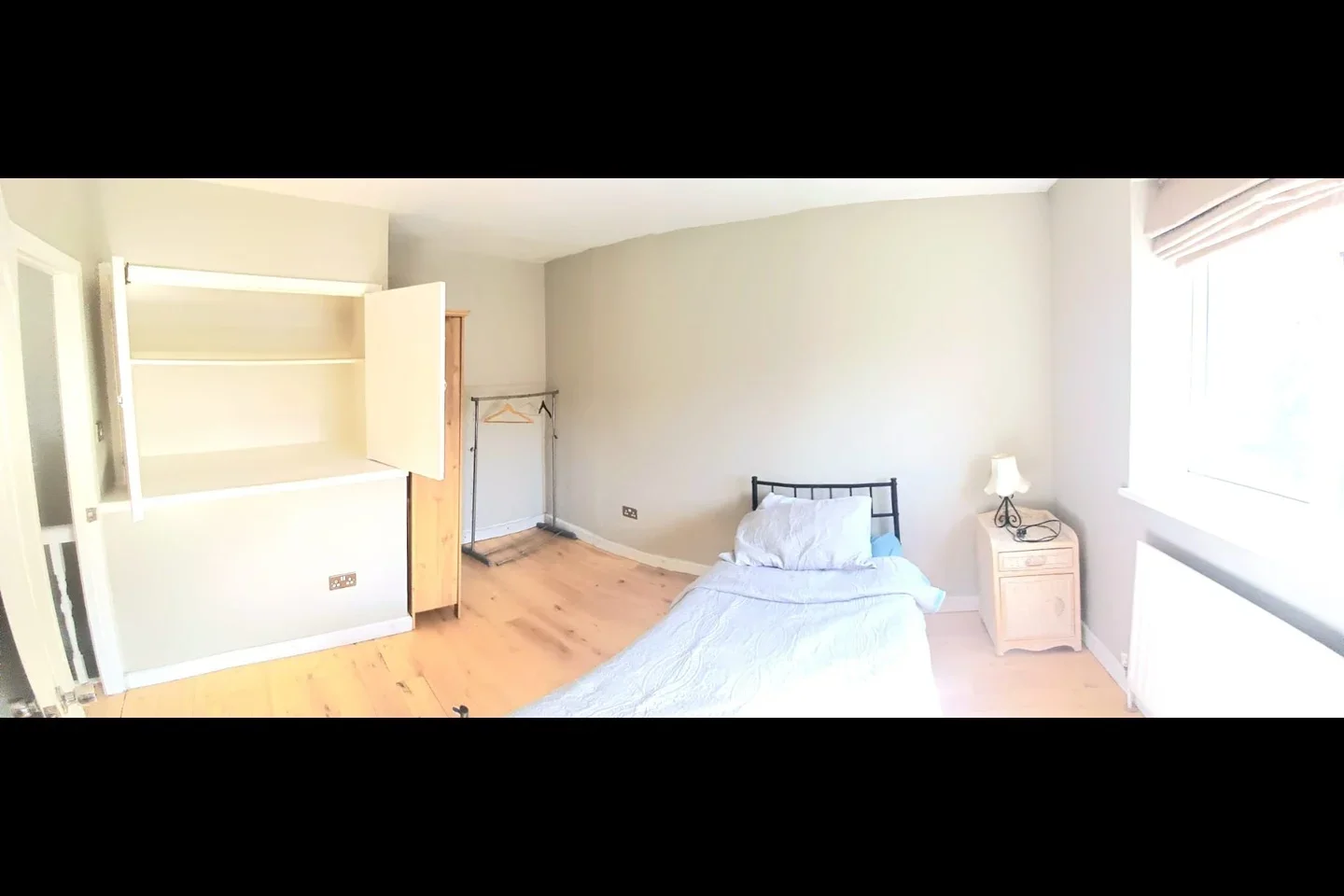 Room Dorset Gardens in Greater London