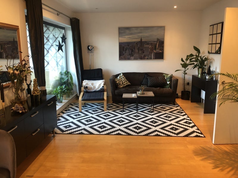 Room Vale End in Greater London