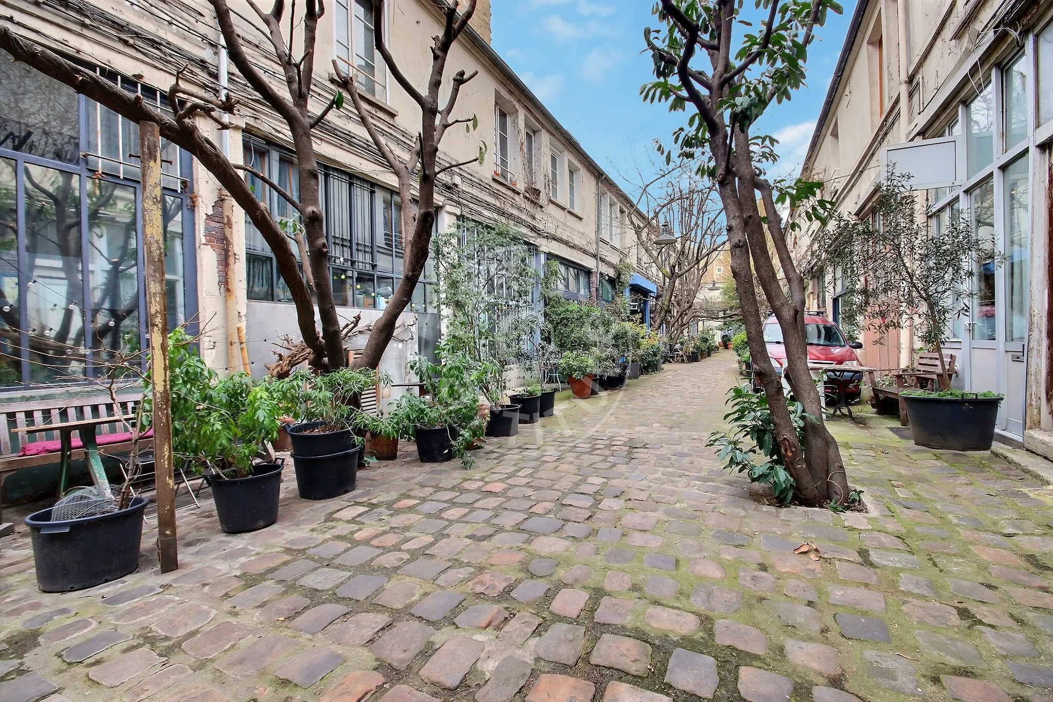 Flat Rue Saint-Sabin in Paris