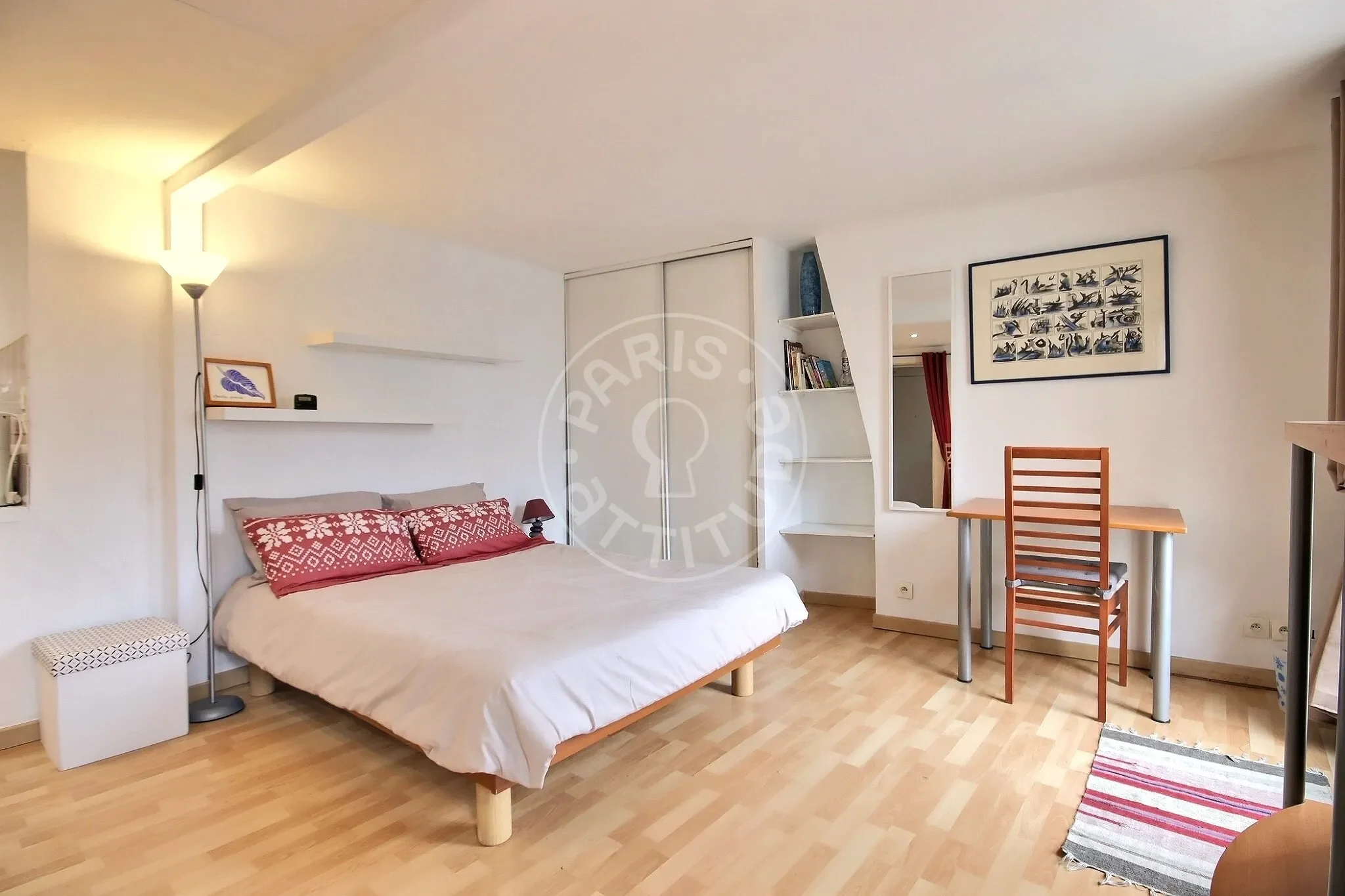 Flat Rue Saint-Sabin in Paris