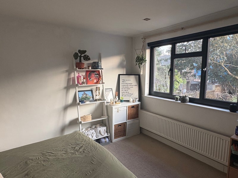 Room Sussex Way in Greater London