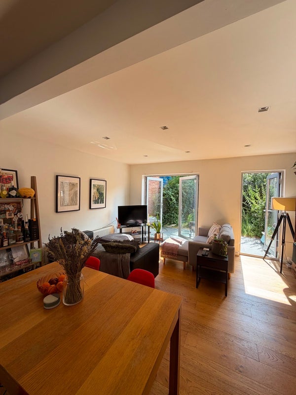 Room Sussex Way in Greater London