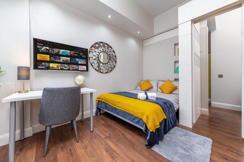 Room Alexia Square in Greater London