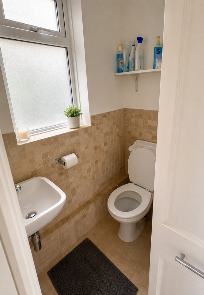Room Argyle Road in Greater London