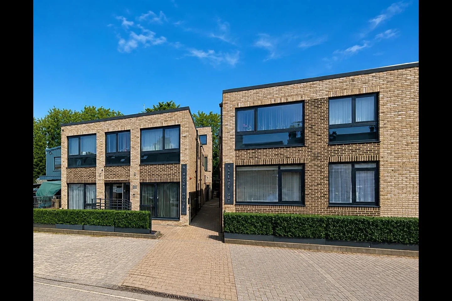 Flat Lancaster Road in Greater London