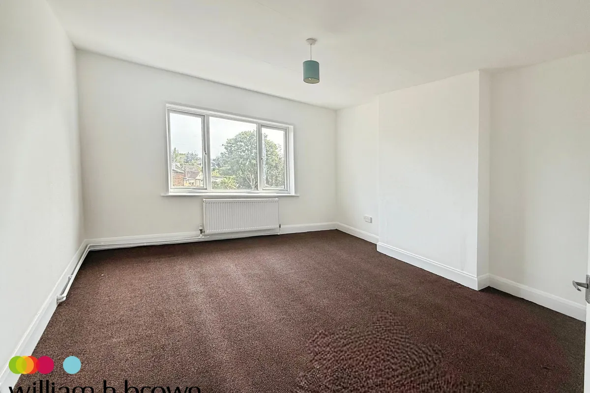 Flat Crammavill Street in Grays