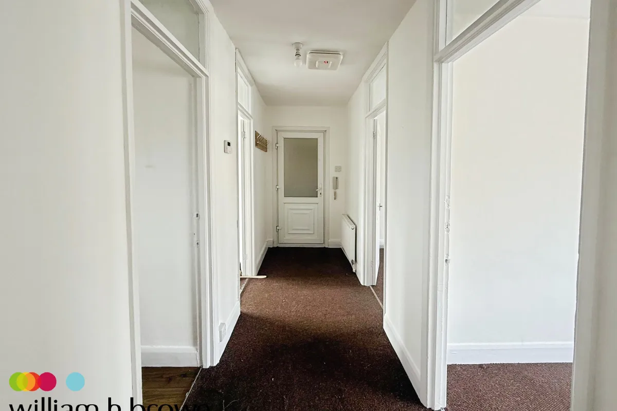 Flat Crammavill Street in Grays