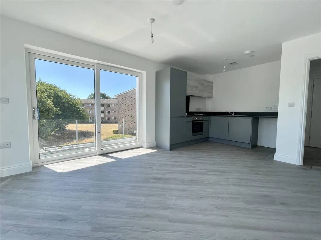 Flat Wimborne Road in Poole
