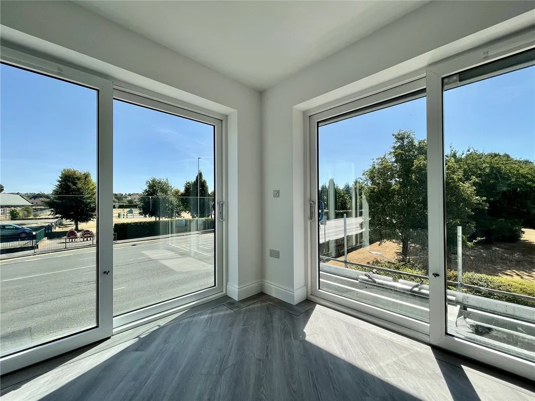 Flat Wimborne Road in Poole