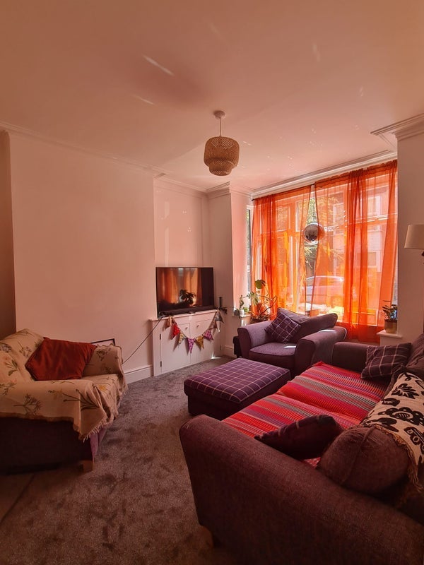 Room Palmerston Avenue in Manchester