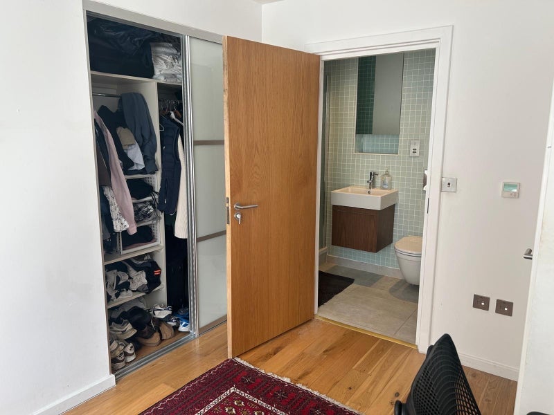 Room Furmage Street in Greater London