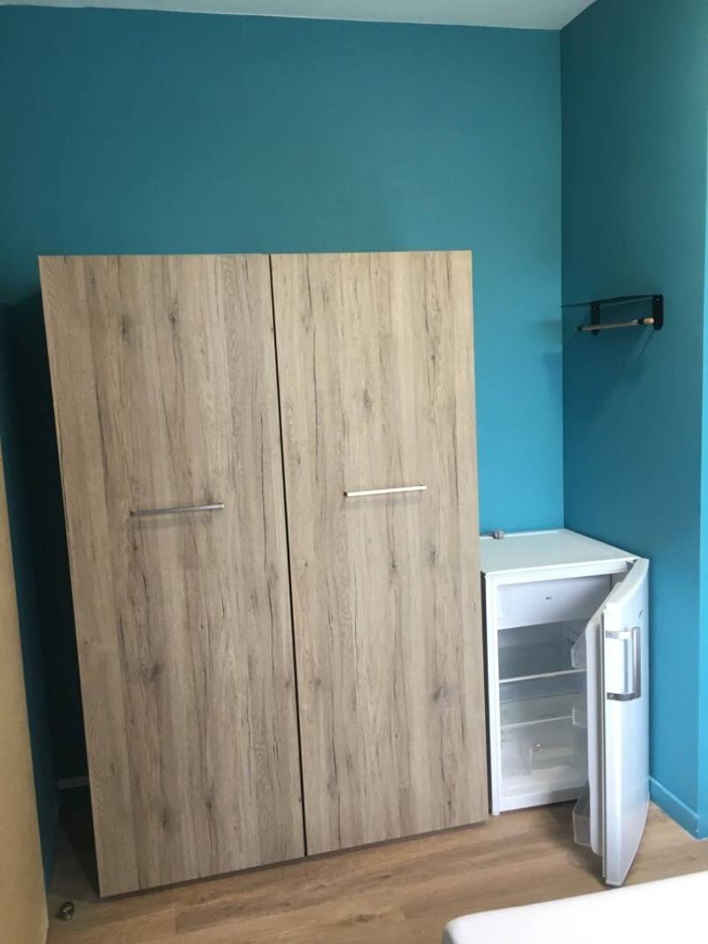 Room Rue des Treilles in Libourne