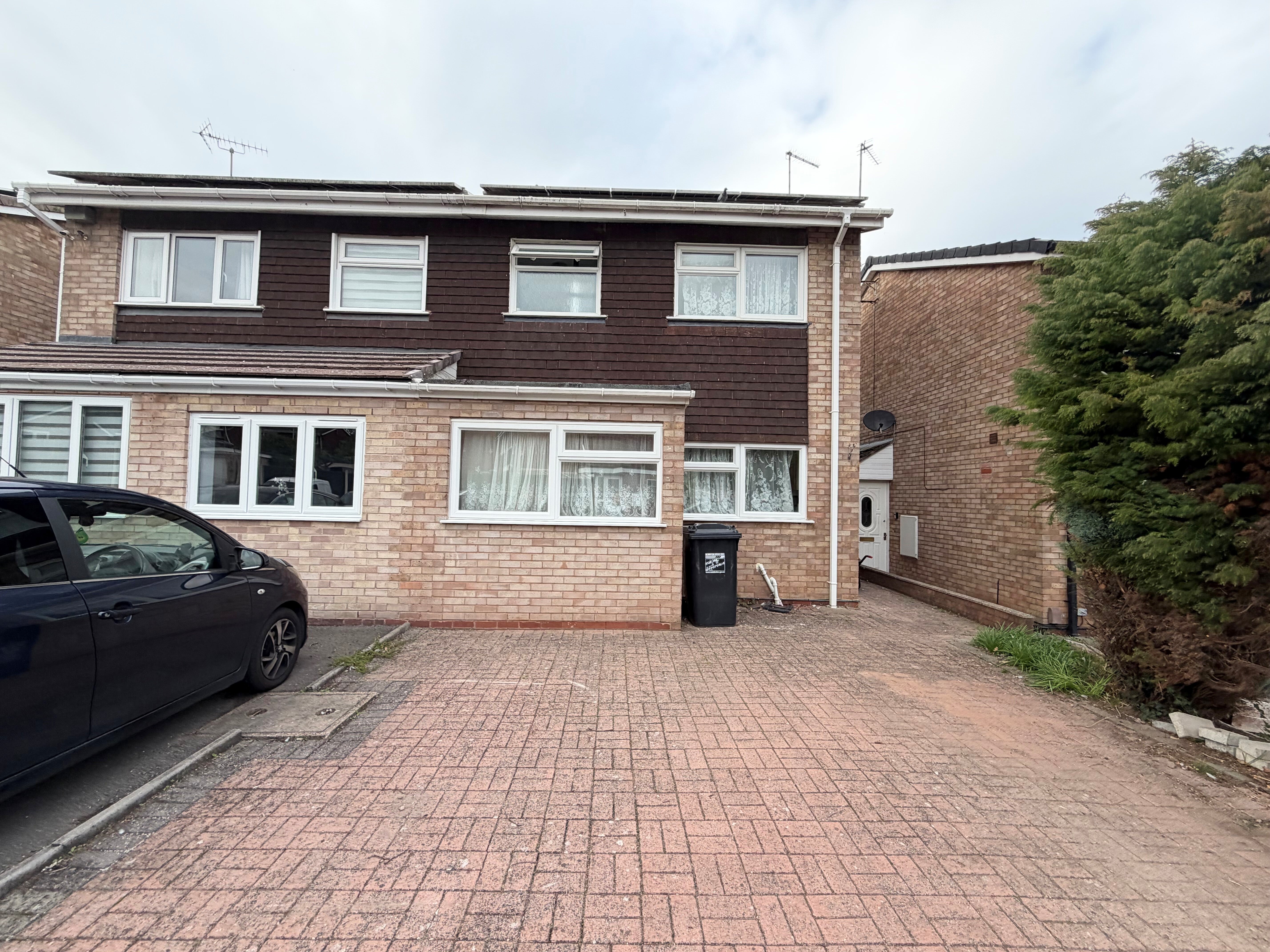 House Milcote Close in Redditch