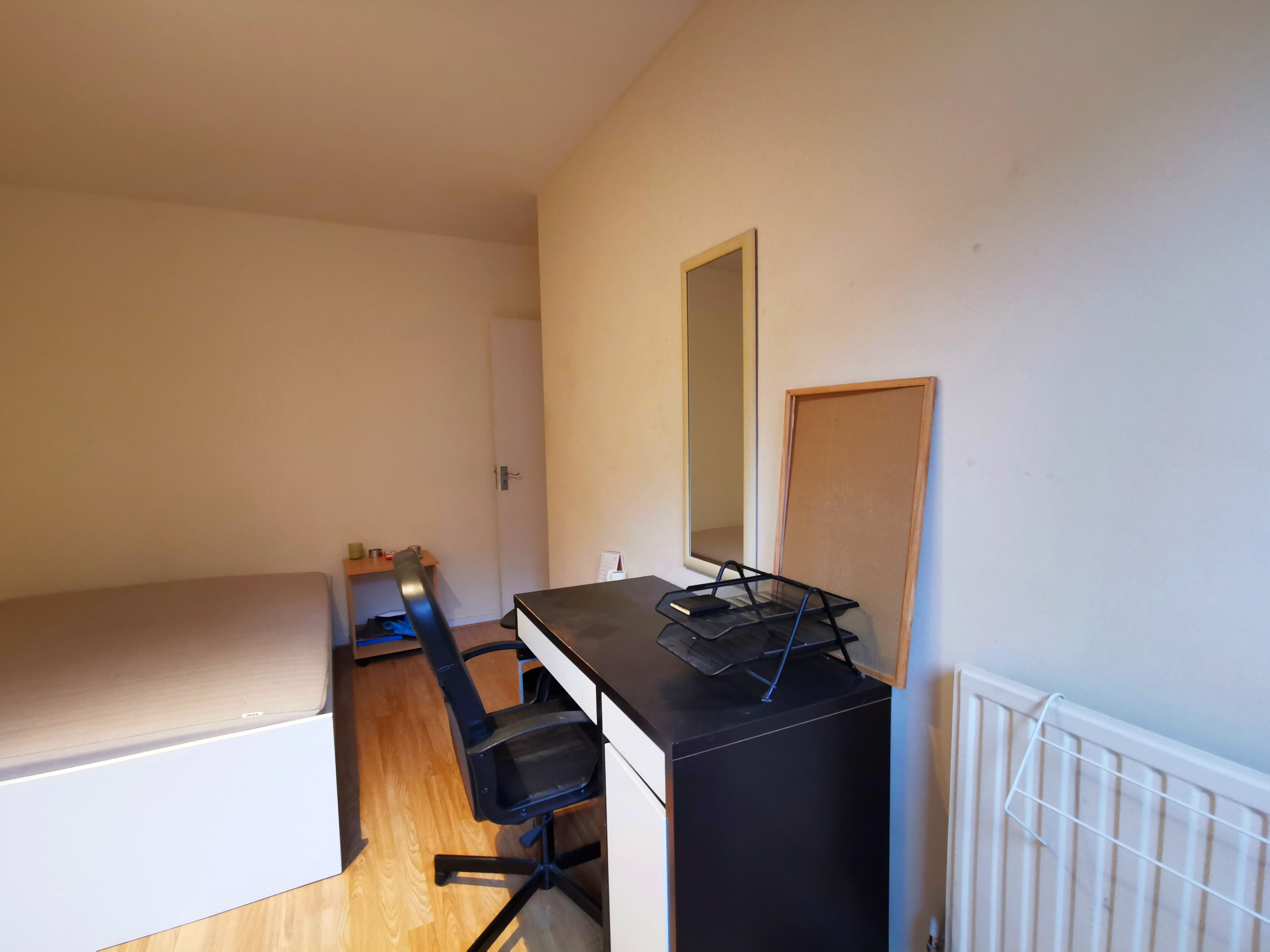 Flat Gerridge Street in Greater London