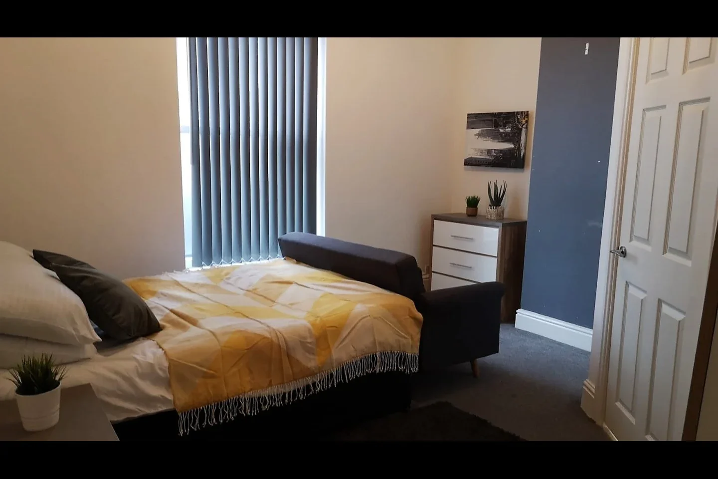 Room Grey Street in Hull